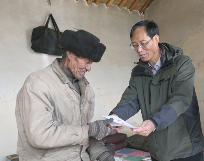 中色东方集团公司到扶贫点开展新春慰问