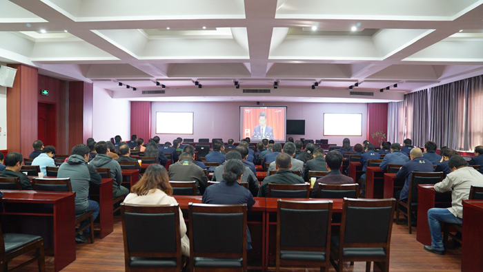 集团公司各单位组织收看党的十九大开幕会盛况