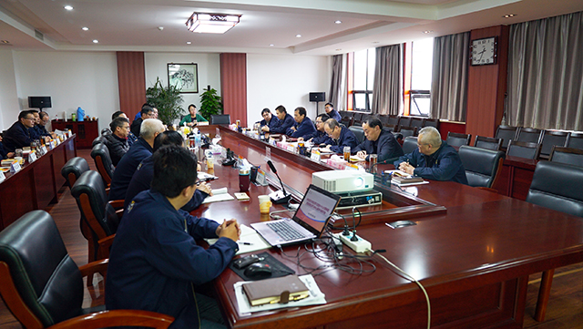 集团公司传达学习党的十九大报告精神暨党委理论学习中心组学习研讨会