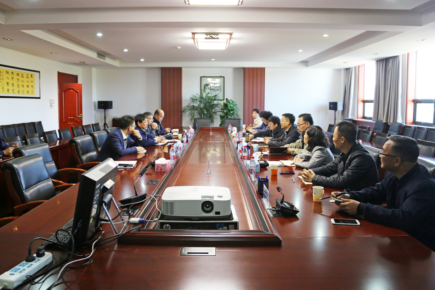 自治区商务厅为集团公司进出口业务排忧解难