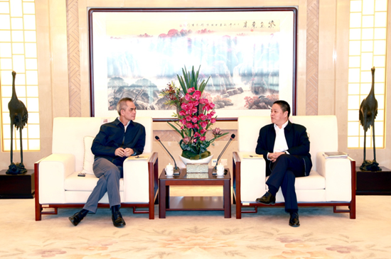 严弟勇副总经理会见柳钢集团董事长潘世庆一行 