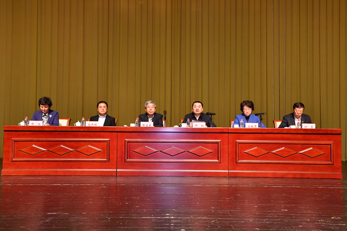 国企领导上讲台国企骨干担任校外辅导员活动在清华大学启动