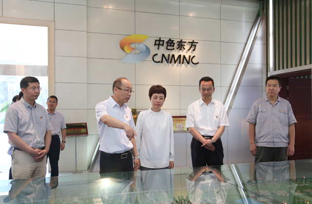 石岱来集团公司调研