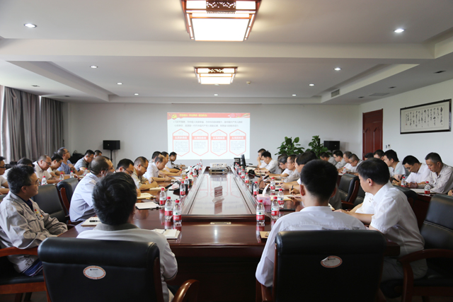 李春光为西材院/中色新材党员讲专题党课