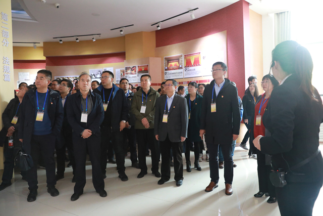 集团公司党委组织开展“不忘初心、牢记使命”主题教育警示教育