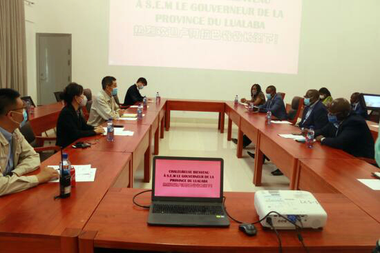 卢阿拉巴省省长到卢阿拉巴铜冶炼检查指导防疫工作