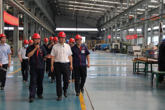 奚正平董事长到中色特材开展工作调研